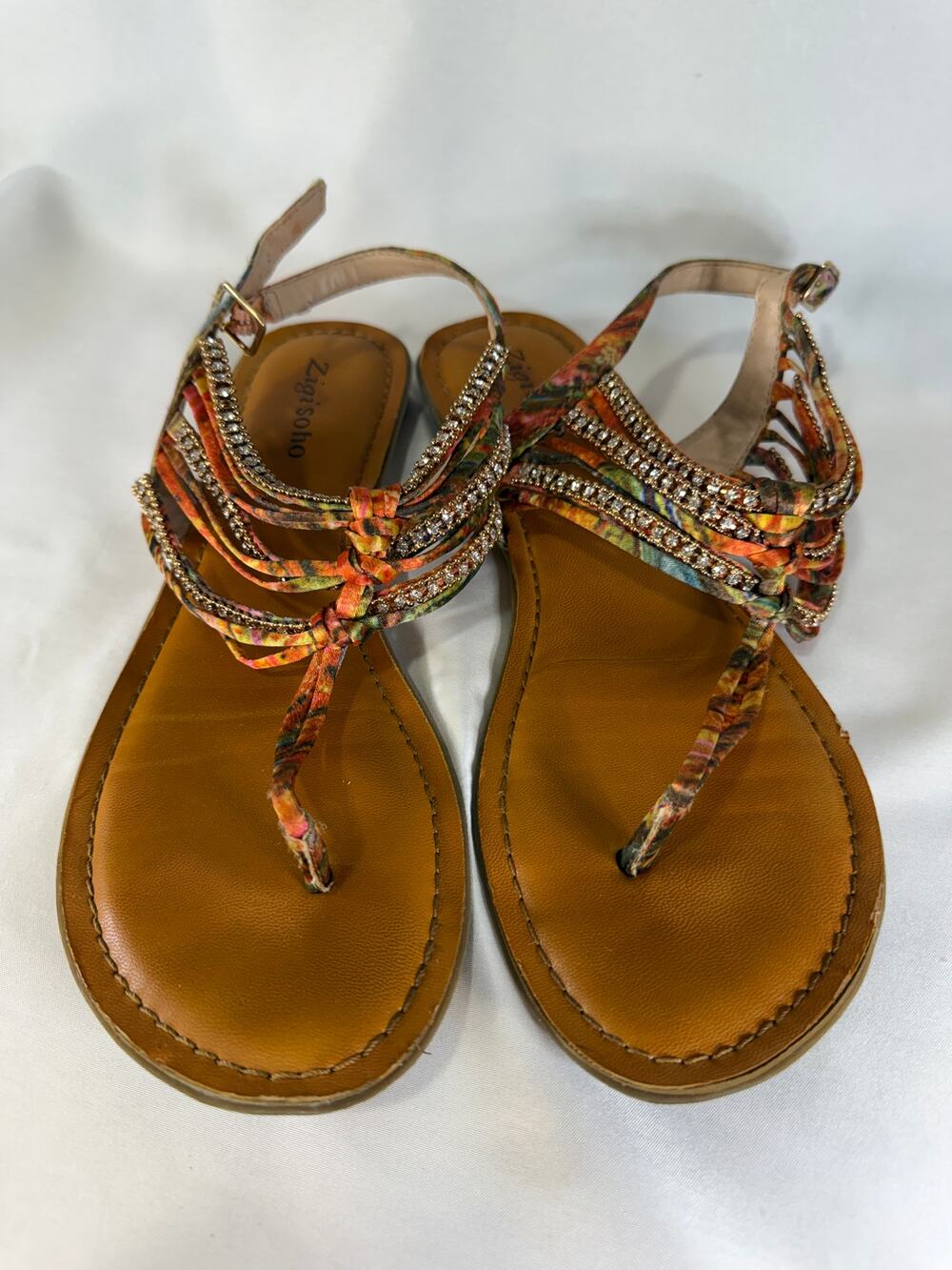 Zigi Soho Women’s Sandals Size 9.5 Floral Rhinestone Strappy Thong Flat Orange
